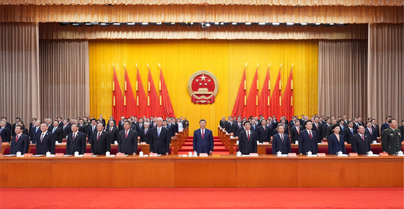 新疆维吾尔自治区成立70周年庆祝大会隆重举行 习近平出席大会