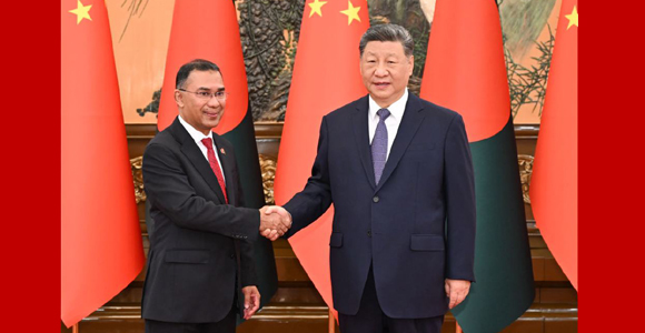 习近平会见孟加拉国总理塔里克
