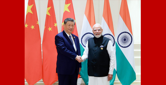 习近平会见印度总理莫迪